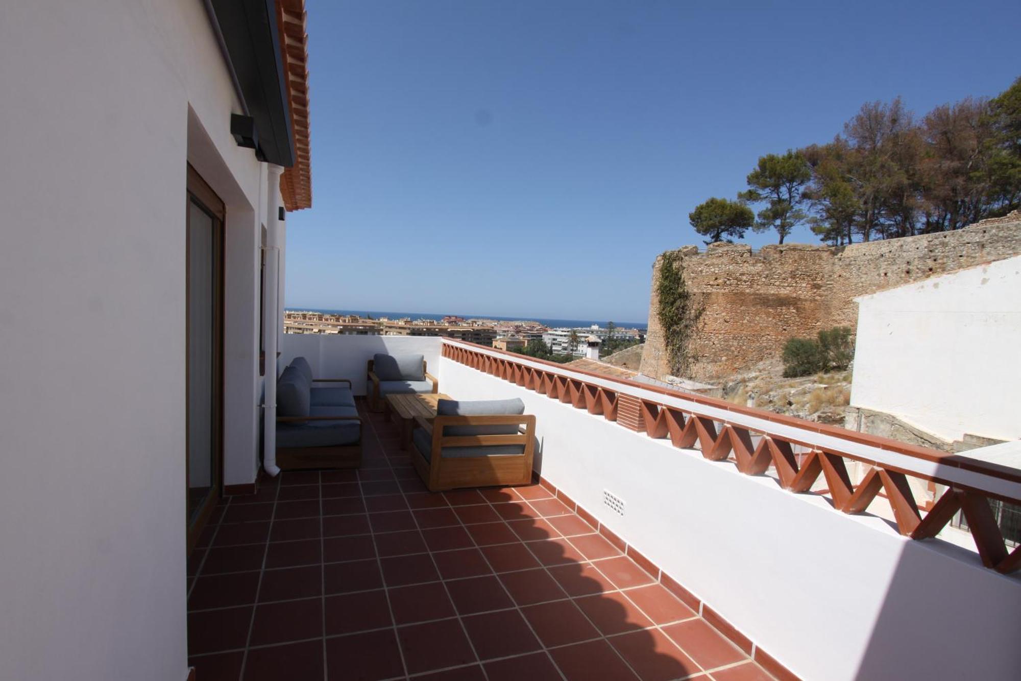 Casa De Pueblo En El Castillo By Costablancarent * Denia